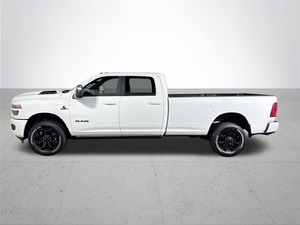New 2026 RAM 2500 Laramie AWD/4WD image 9