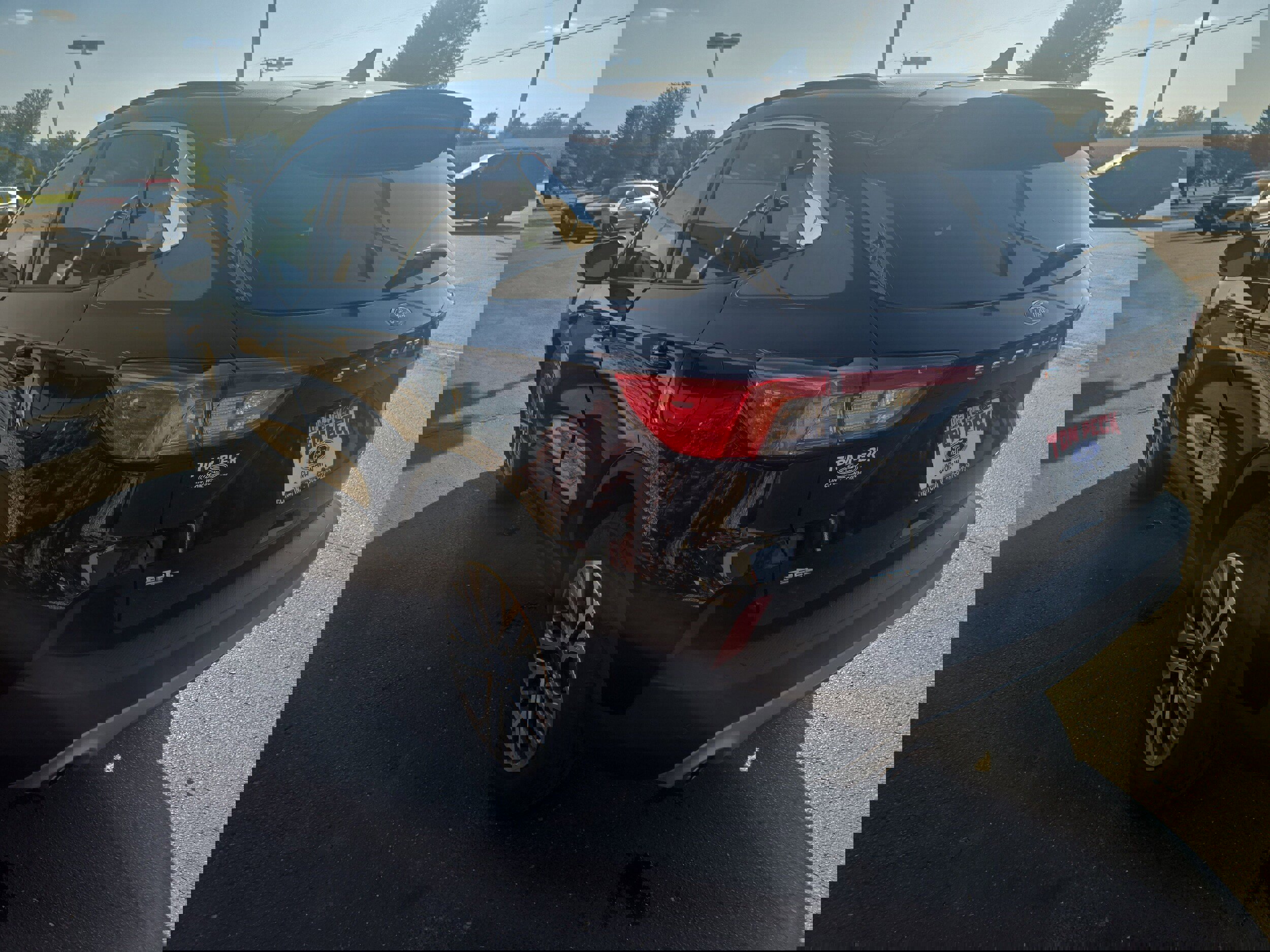 Used 2022 Ford Escape SEL AWD/4WD image 3