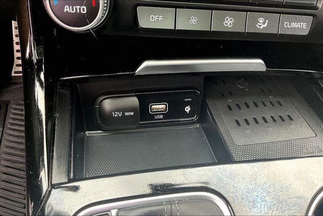 Used 2022 Kia Stinger GT-Line w/ Sun & Sound Package AWD/4WD image 16
