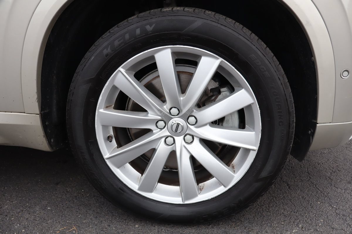 Used 2016 Volvo XC90 T6 Momentum w/ Momentum Plus Package AWD/4WD image 47