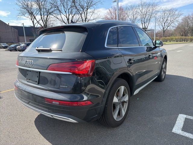 Used 2024 Audi Q5 2.0T Premium w/ Convenience Package image 5
