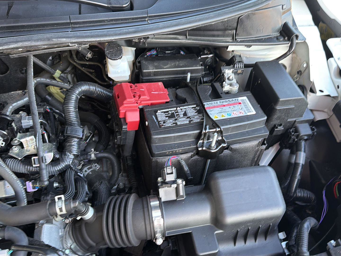 Used 2025 Nissan Versa SV FWD image 32