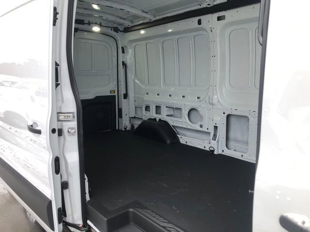 New 2026 Ford Transit 250 148 Medium Roof image 24