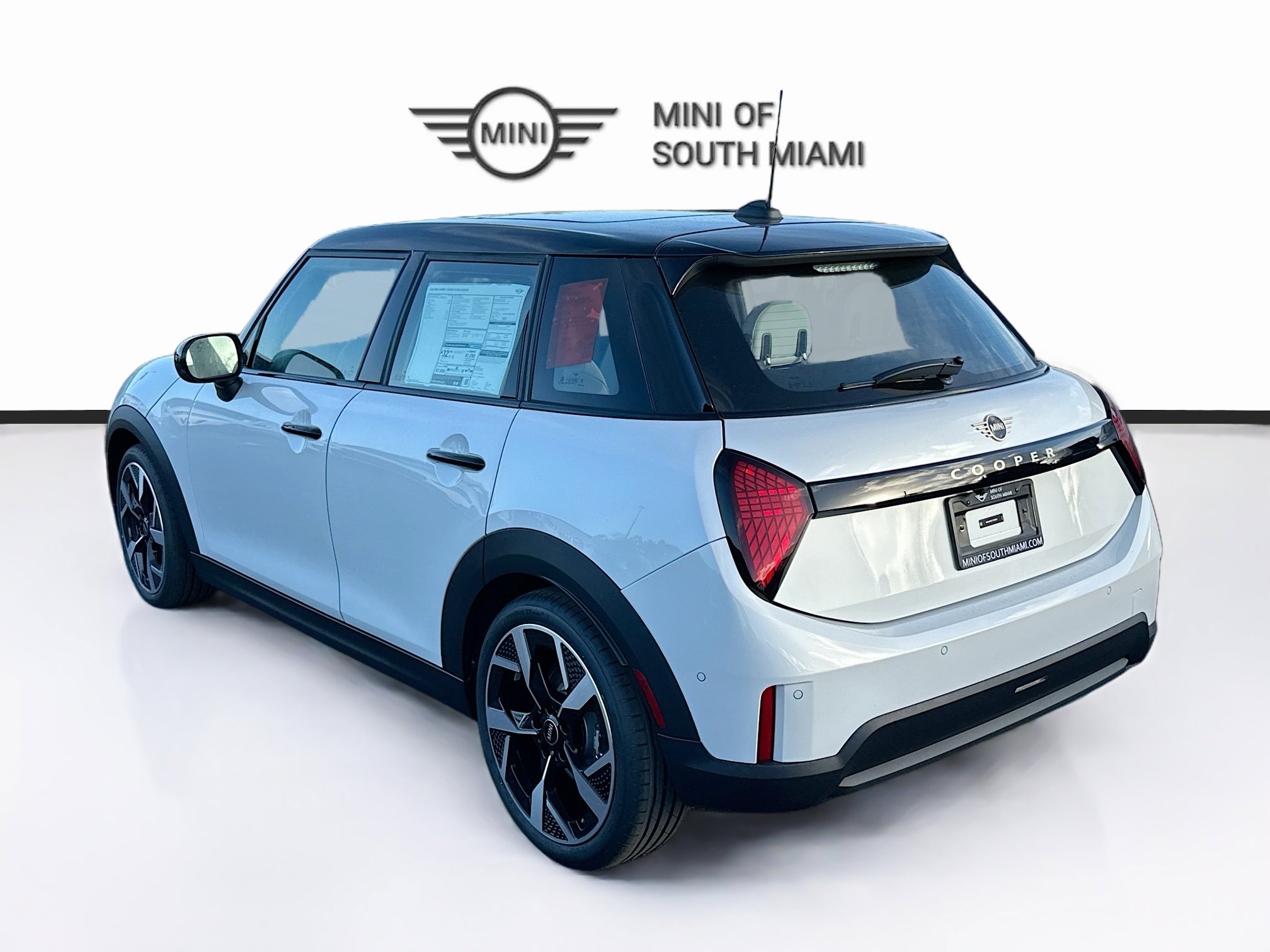 New 2026 MINI Cooper 4-Door Hardtop image 4
