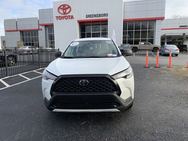 Used 2025 Toyota Corolla Cross L image 3