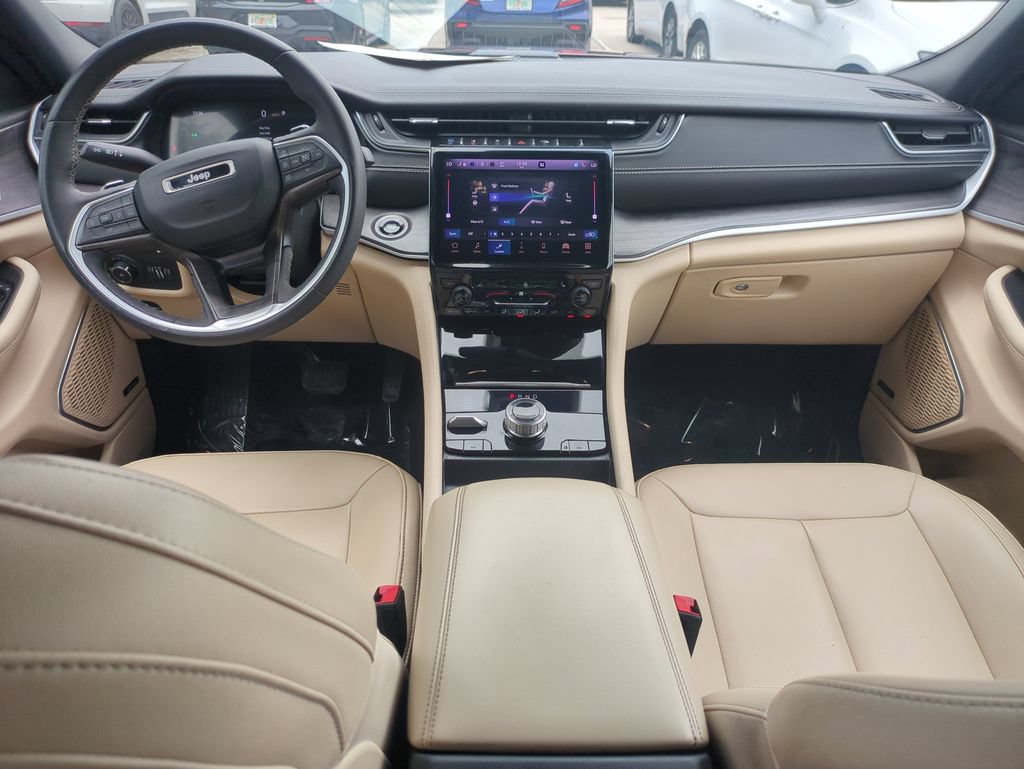 Used 2024 Jeep Grand Cherokee Limited 4xe AWD/4WD image 17