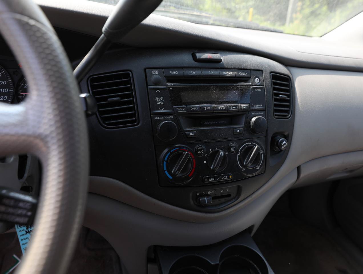 Used 2003 MAZDA MPV LX-SV FWD image 17