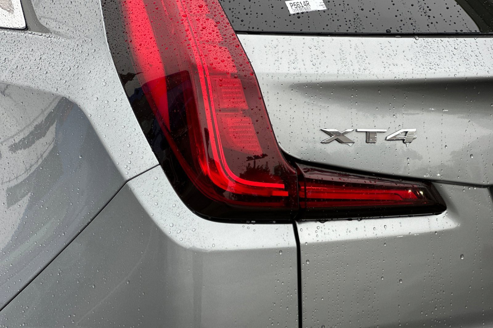 Used 2024 Cadillac XT4 Premium Luxury image 37