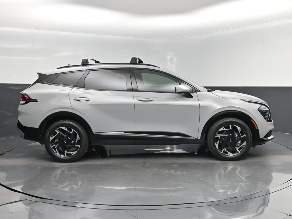 Certified 2025 Kia Sportage SX AWD/4WD image 2