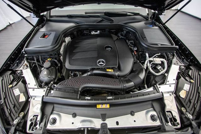 Used 2020 Mercedes-Benz GLC 300 4MATIC w/ Parking Assistance Package image 13