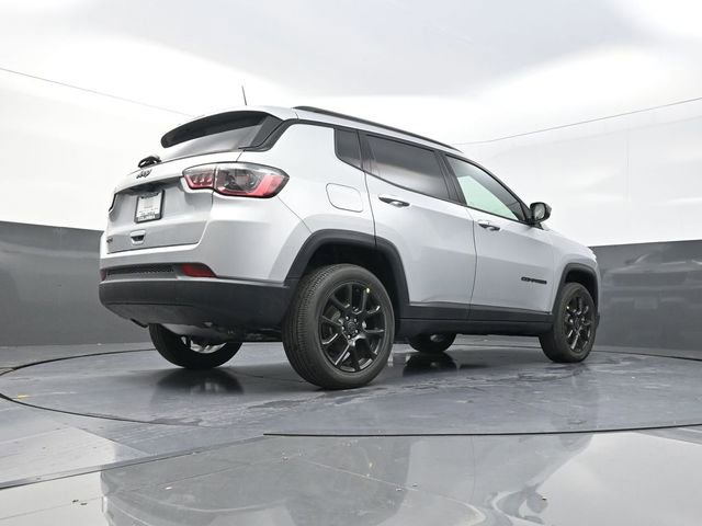 New 2026 Jeep Compass Latitude image 26
