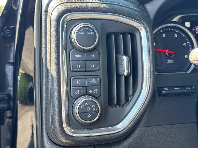 Used 2021 Chevrolet Silverado 2500 LTZ w/ LTZ Premium Package AWD/4WD image 30