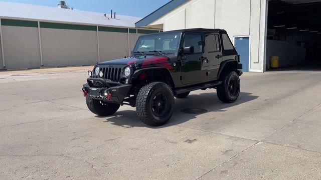 Used 2017 Jeep Wrangler Unlimited Sahara AWD/4WD image 6