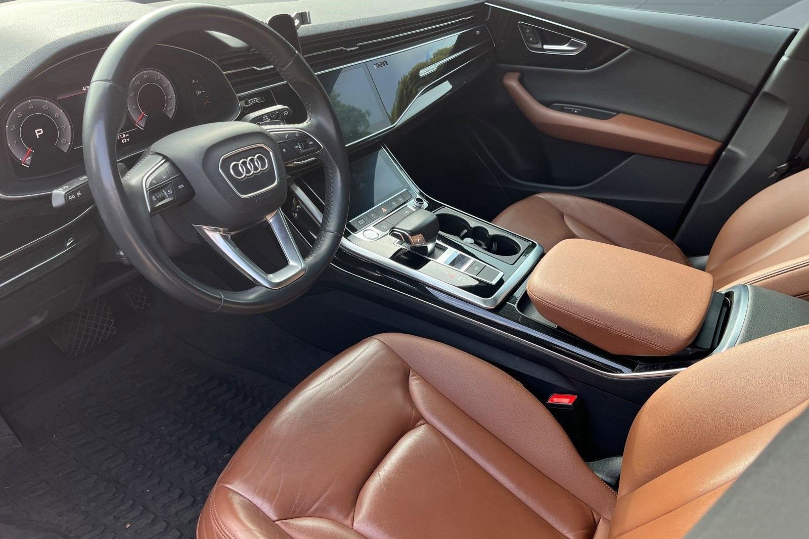 Used 2019 Audi Q8 Premium w/ Convenience Package image 3