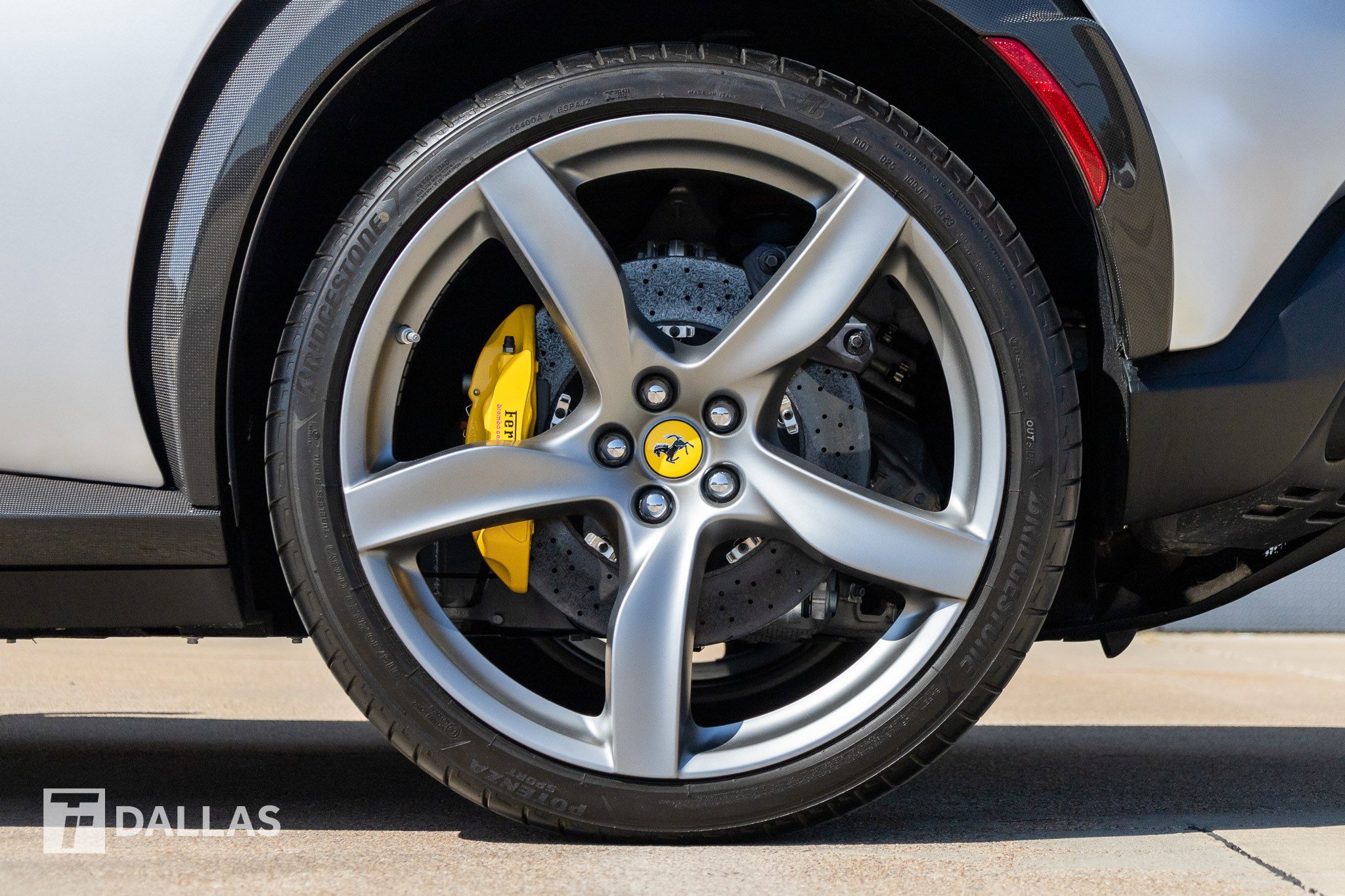 Used 2024 Ferrari Purosangue image 9