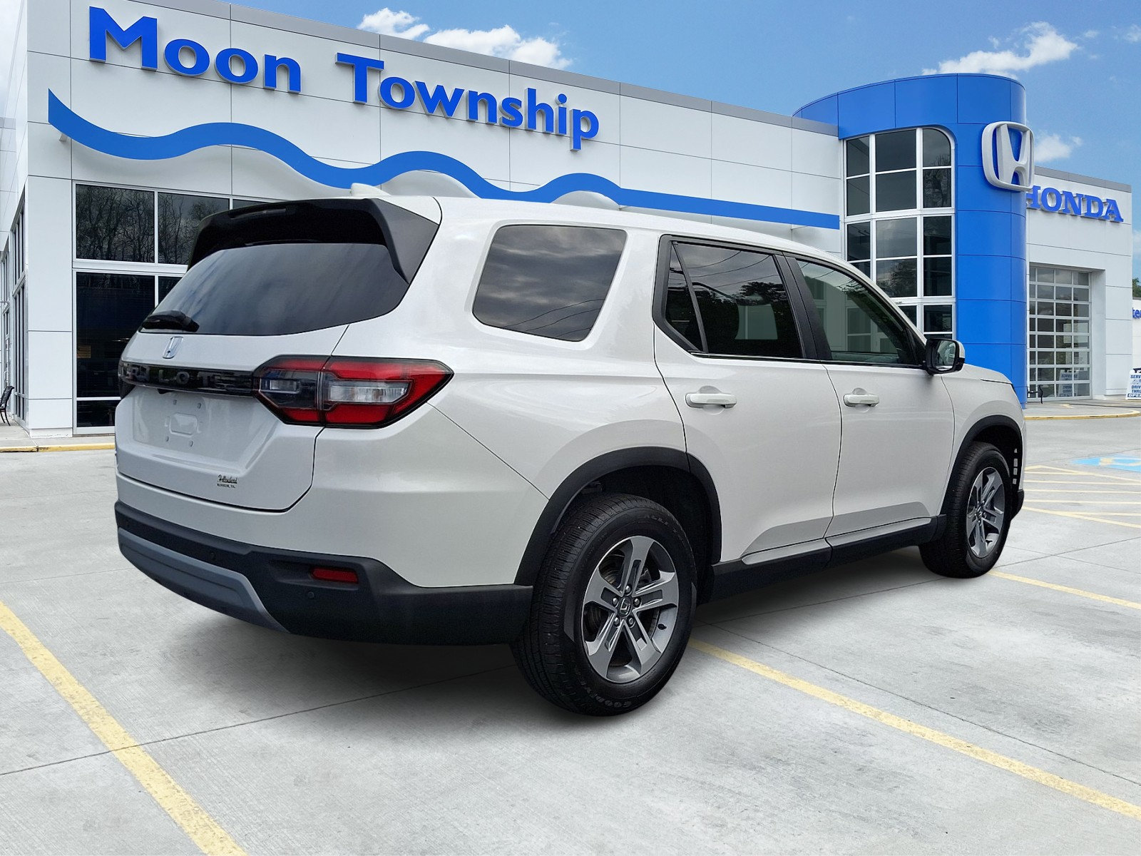 Used 2023 Honda Pilot EX-L image 6