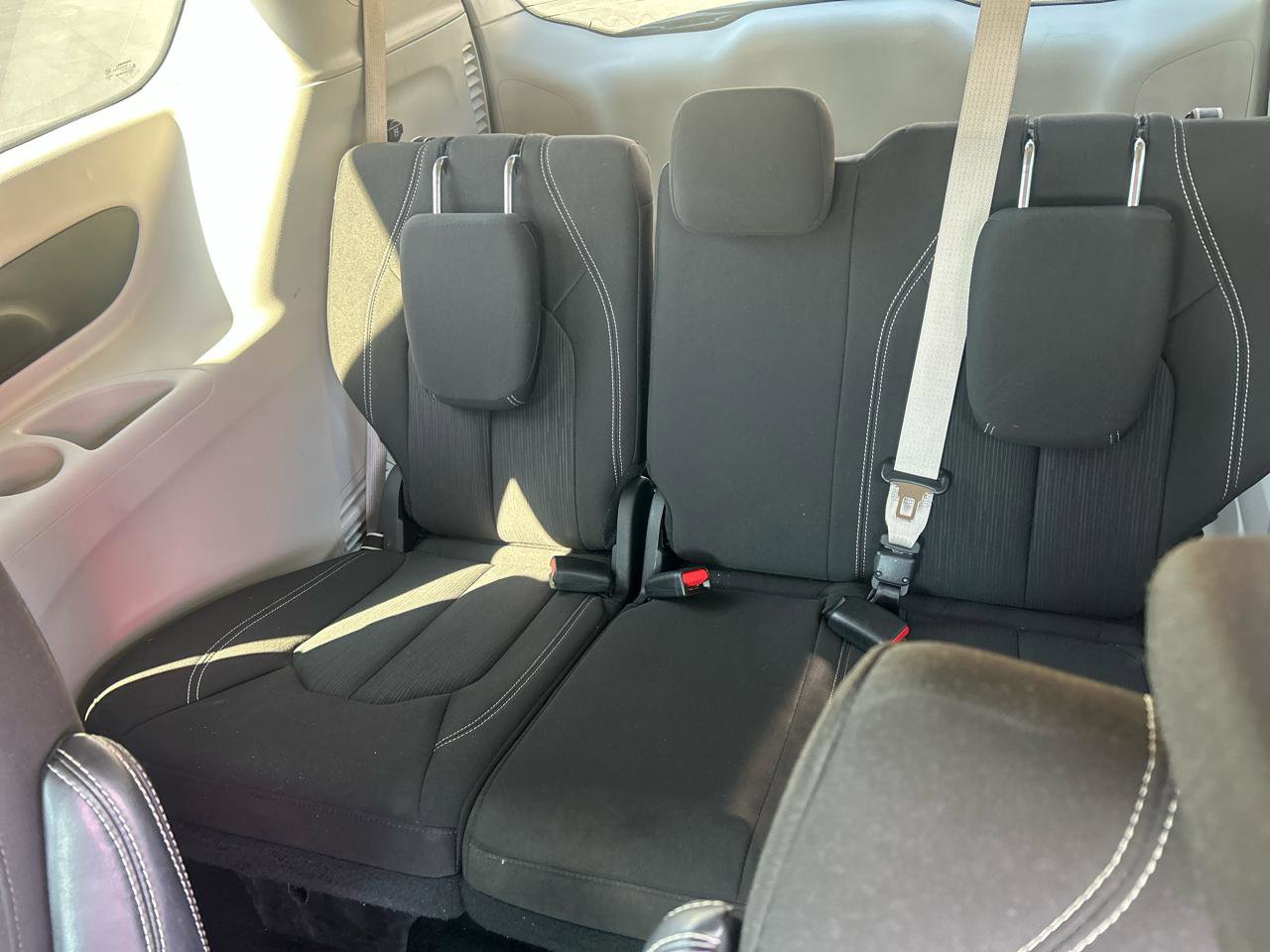 Used 2024 Chrysler Voyager LX image 11