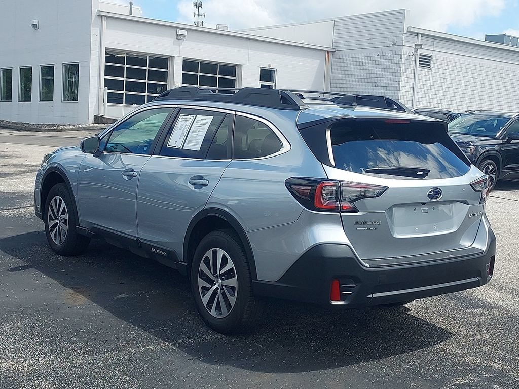 Used 2021 Subaru Outback Premium AWD/4WD image 5