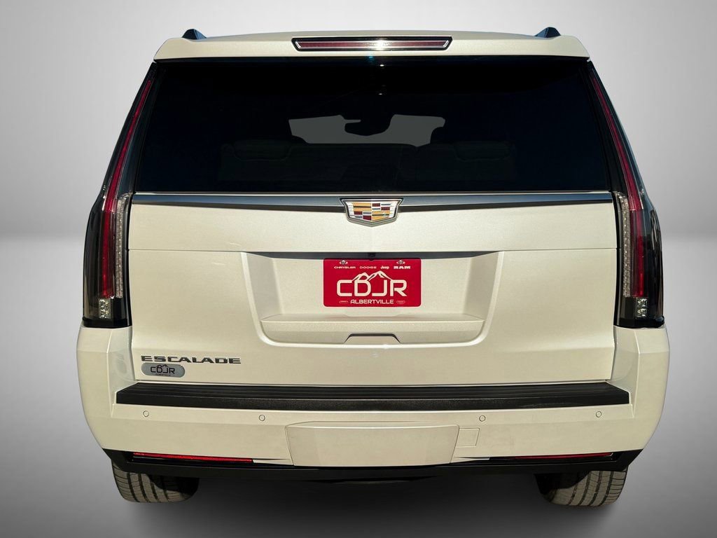 Used 2016 Cadillac Escalade Luxury image 7