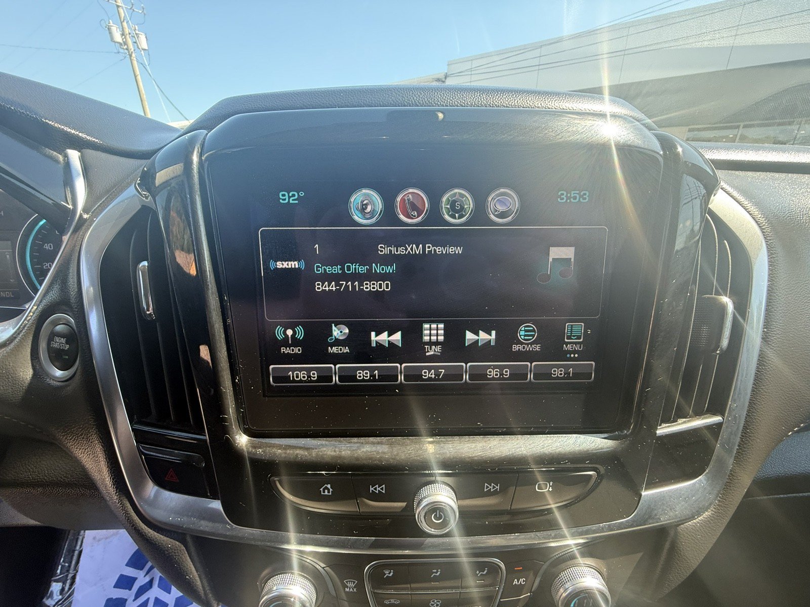 Used 2018 Chevrolet Traverse LT FWD image 11