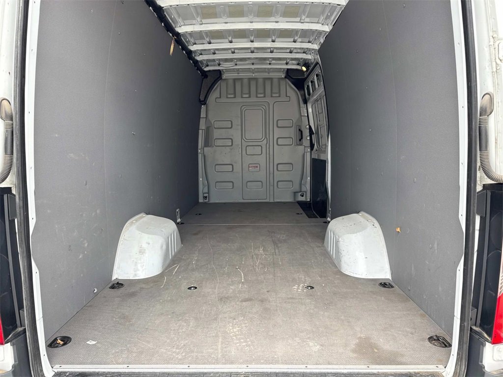 Used 2022 Mercedes-Benz Sprinter 3500 image 6