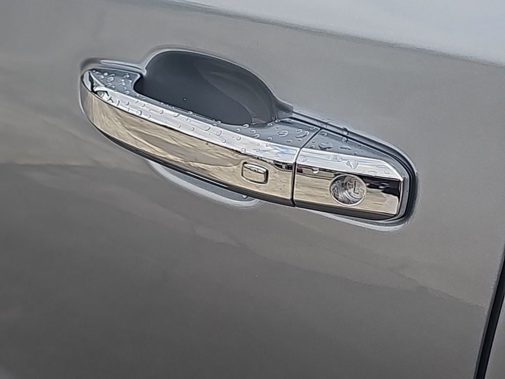 New 2026 GMC Sierra 1500 SLT w/ SLT Premium Plus Package image 10