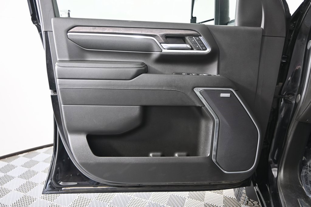 Used 2024 Chevrolet Silverado 3500 LTZ w/ LTZ Plus Package image 18