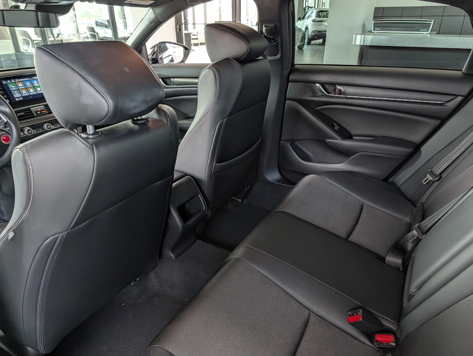Used 2022 Honda Accord Sport image 12
