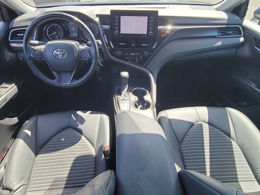 Used 2023 Toyota Camry SE FWD image 18