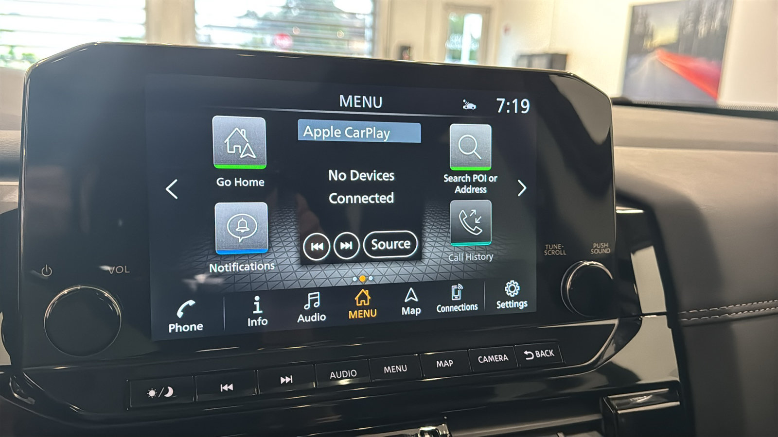 Used 2025 Nissan Pathfinder Platinum AWD/4WD image 16