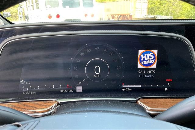 Used 2021 Cadillac Escalade Premium Luxury Platinum image 10