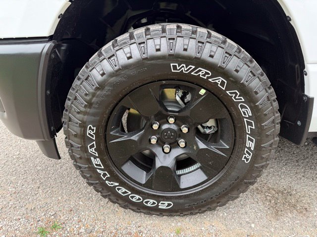 New 2026 RAM 1500 Warlock AWD/4WD image 9