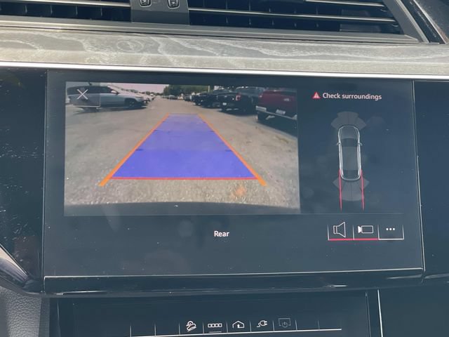 Used 2022 Audi e-tron Premium AWD/4WD image 14