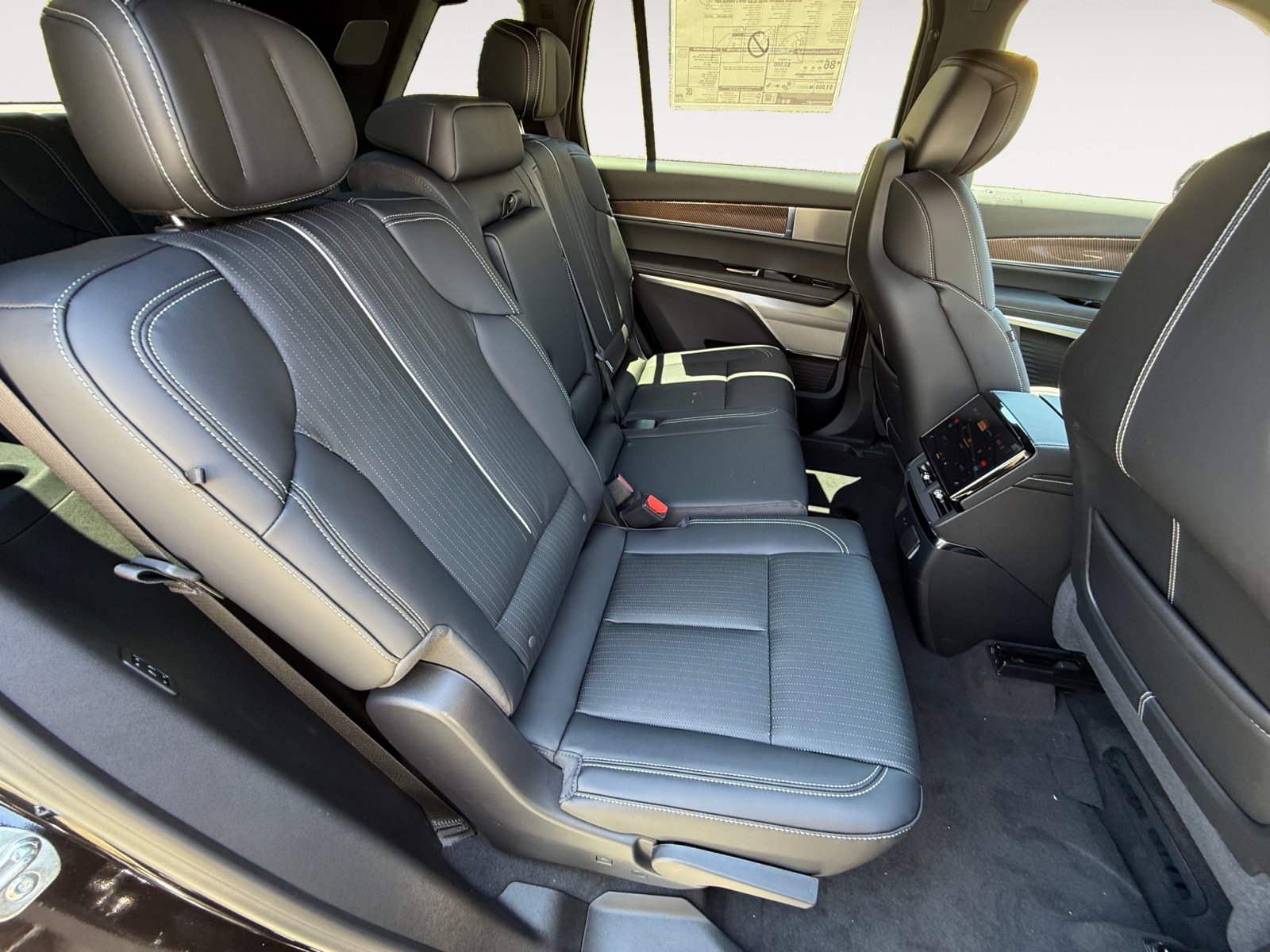 New 2026 Cadillac Vistiq Luxury image 18