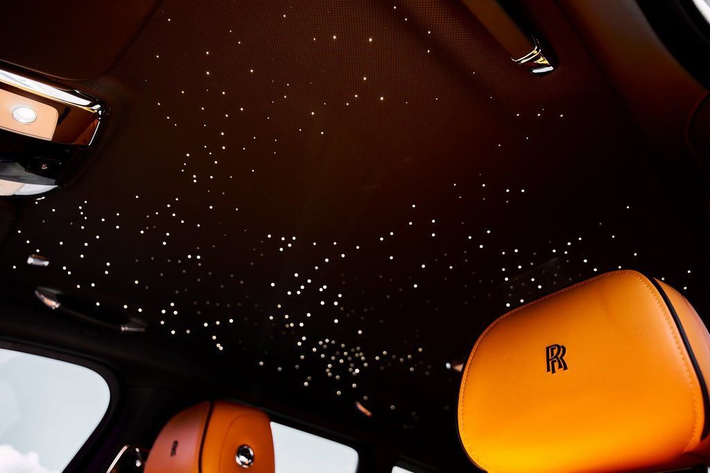 Used 2024 Rolls-Royce Cullinan Black Badge image 54