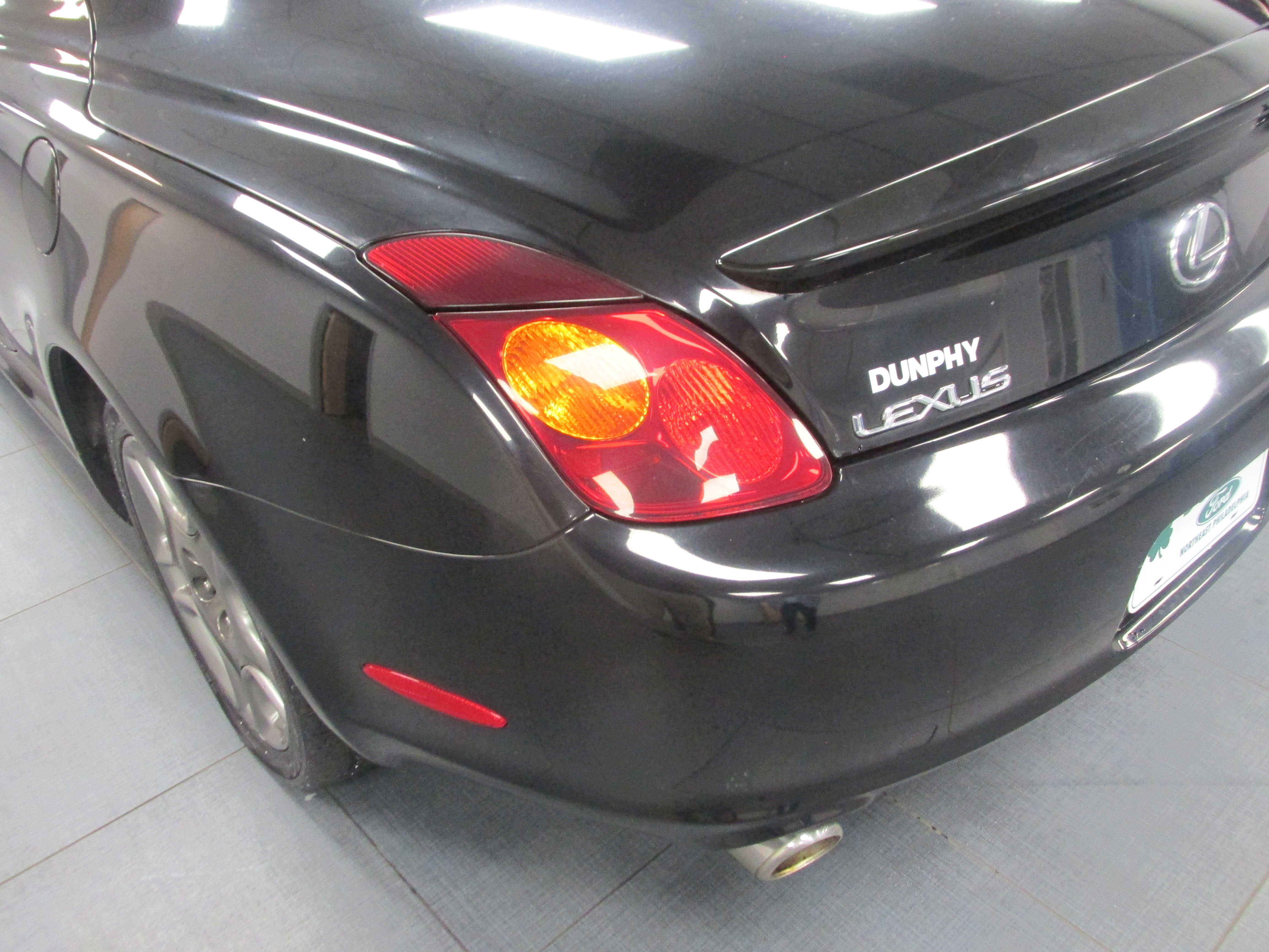 Used 2005 Lexus SC 430 Convertible RWD image 11