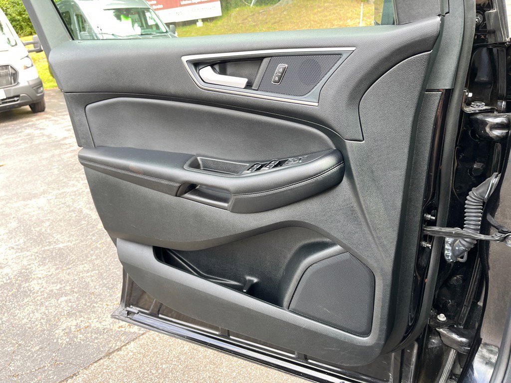 Used 2024 Ford Edge SEL image 14