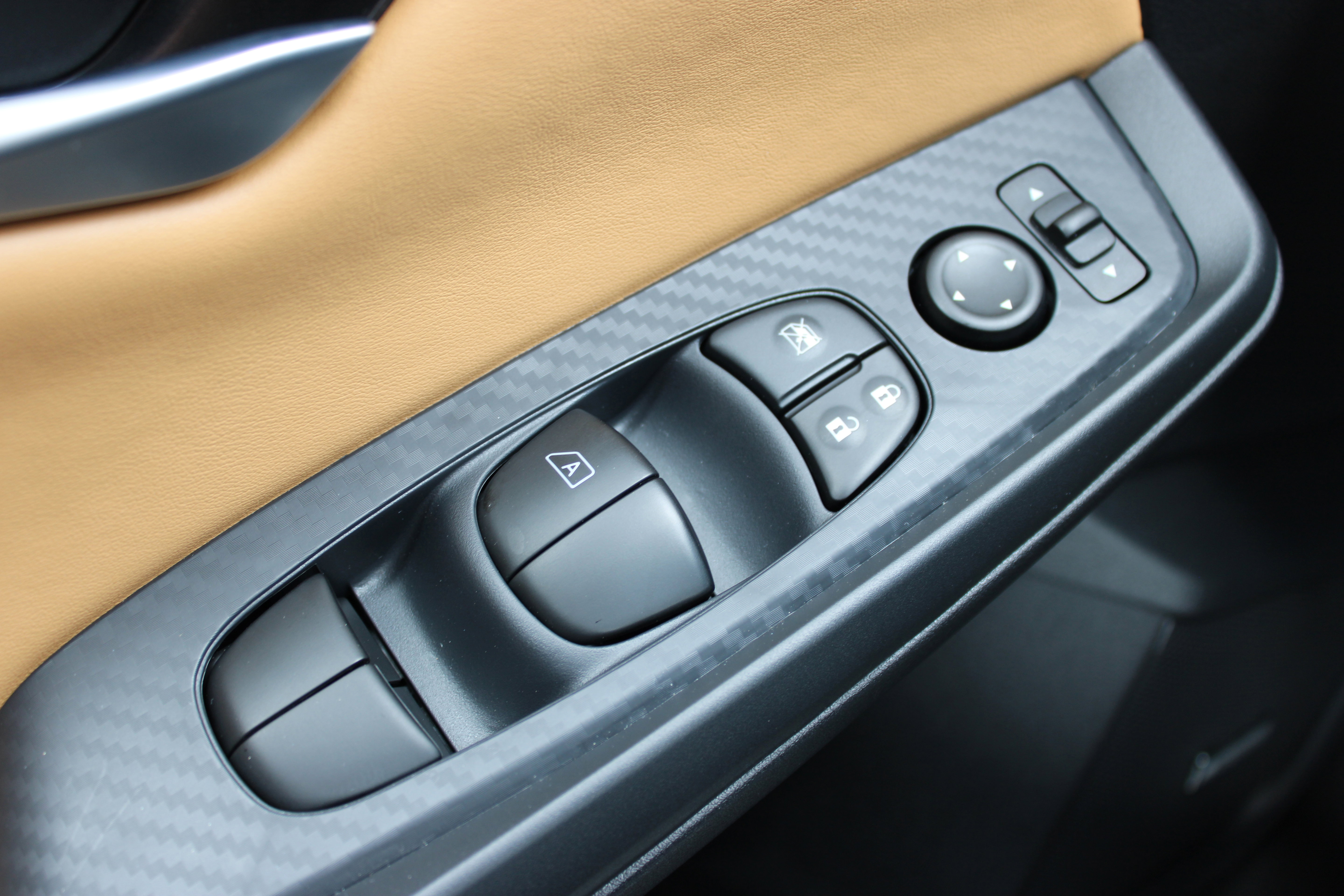 New 2025 Nissan Sentra SV w/ SV Premium Package image 28