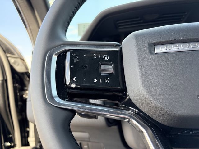 Used 2025 Land Rover Discovery Sport Dynamic SE image 8