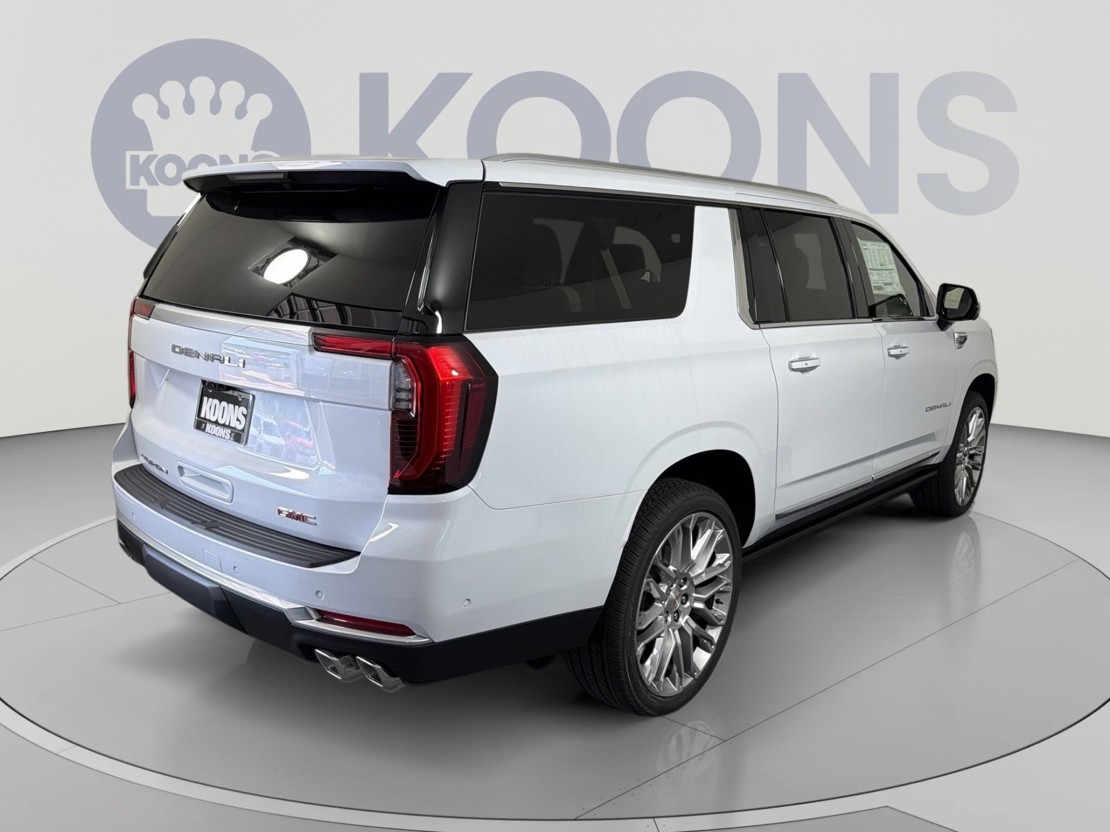 New 2026 GMC Yukon XL Denali w/ Denali Reserve Package AWD/4WD image 7