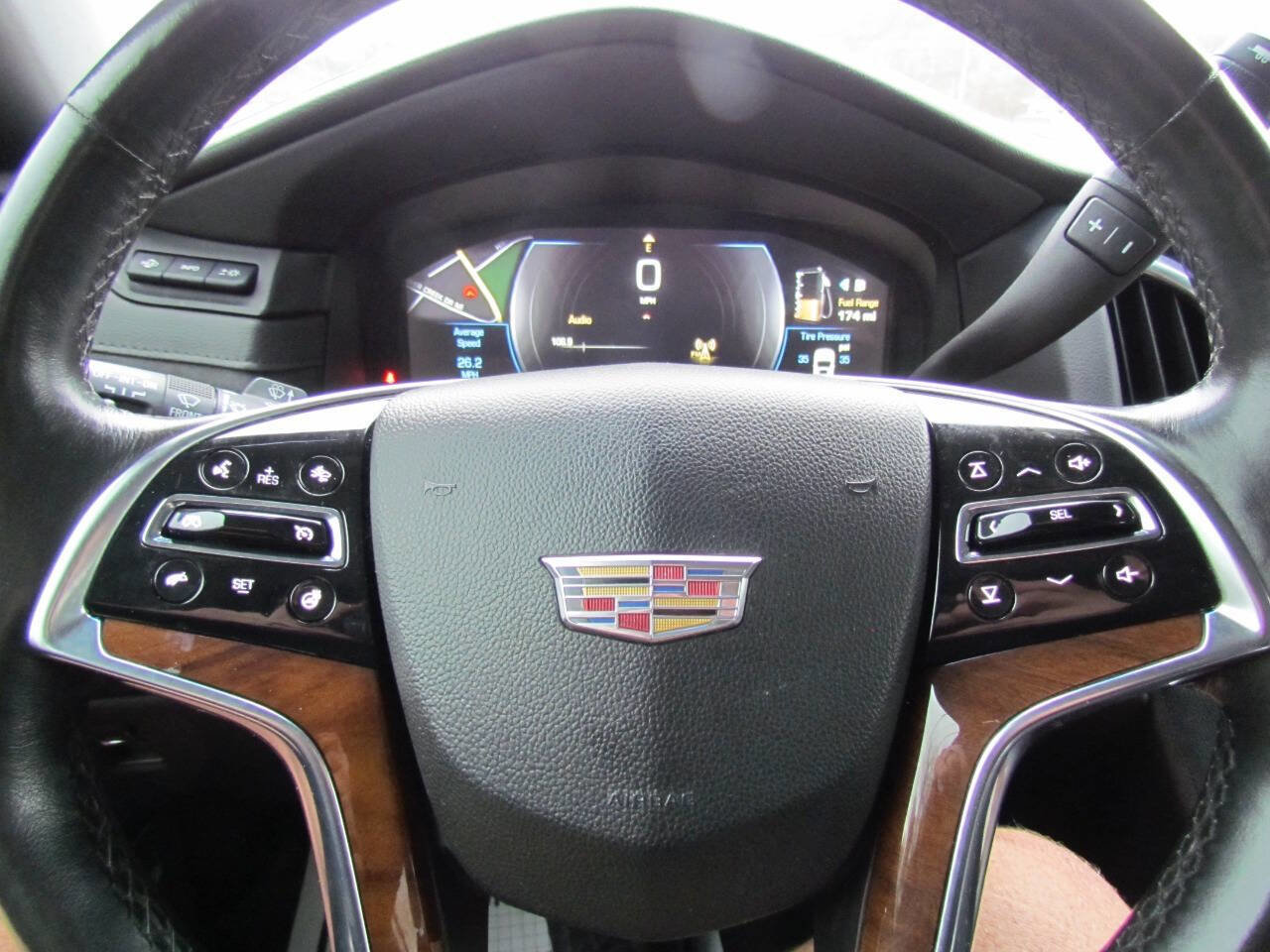 Used 2015 Cadillac Escalade Premium image 23