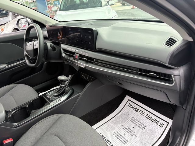 Used 2025 Kia K4 FWD image 19