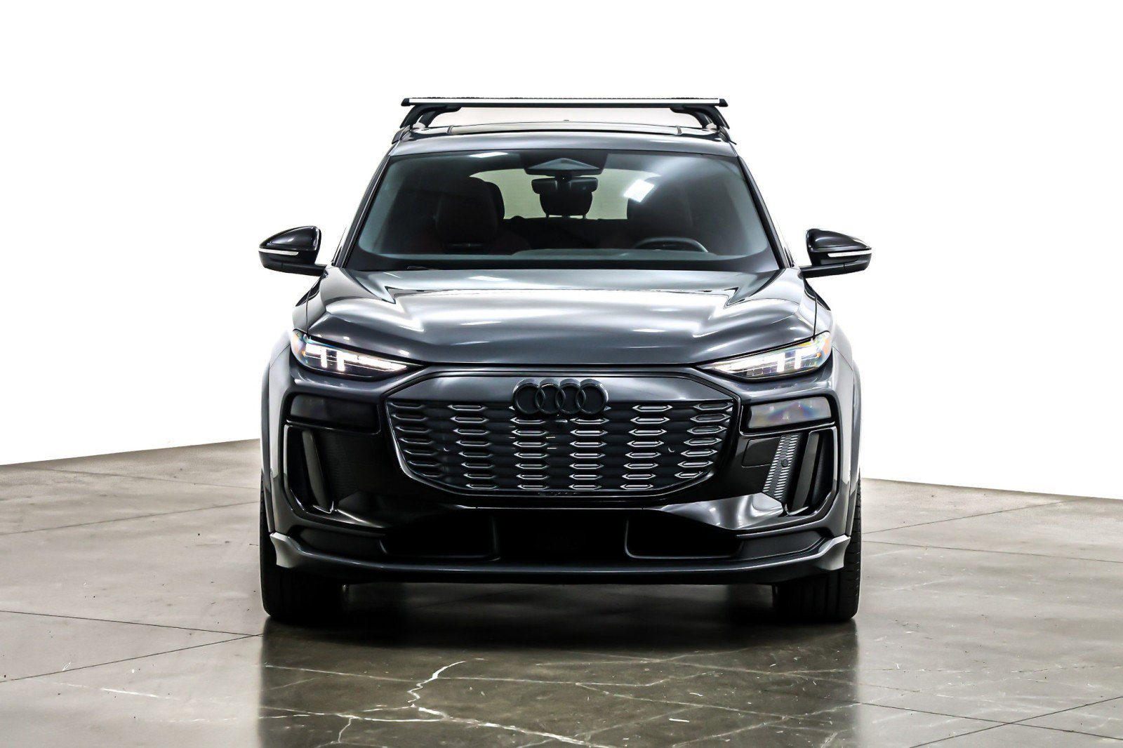 Used 2025 Audi SQ6 e-tron Prestige w/ Red Edition One image 4