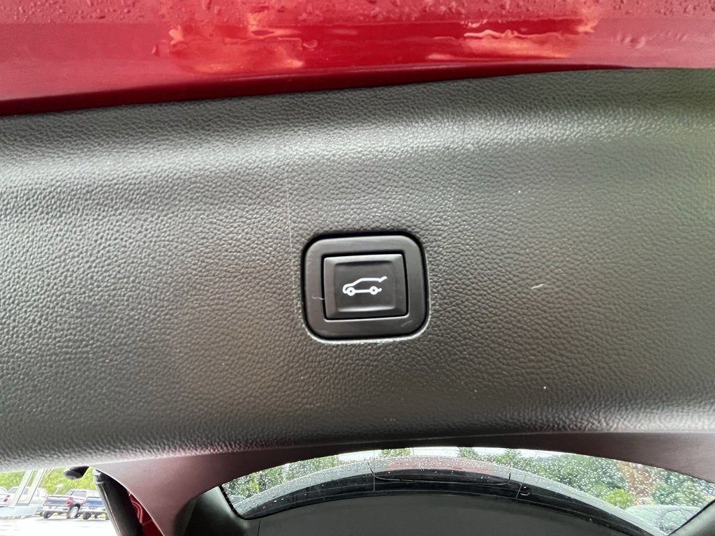 Used 2024 Buick Enclave Premium image 16
