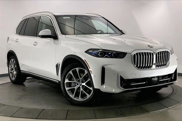 New 2026 BMW X5 xDrive50e image 11