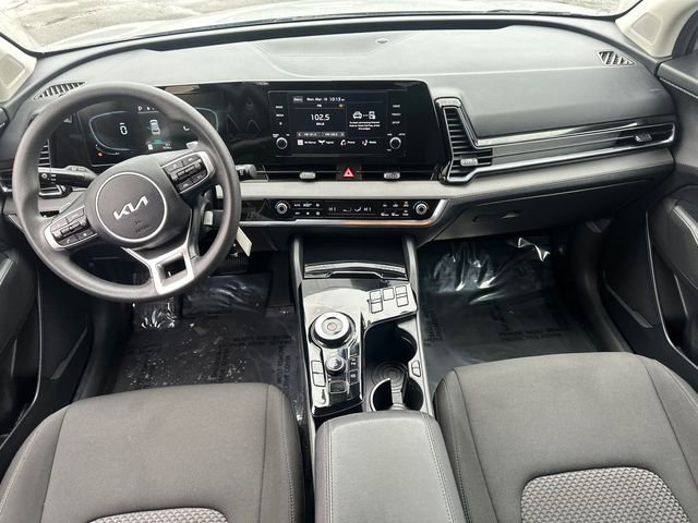 Used 2025 Kia Sportage LX AWD/4WD image 18