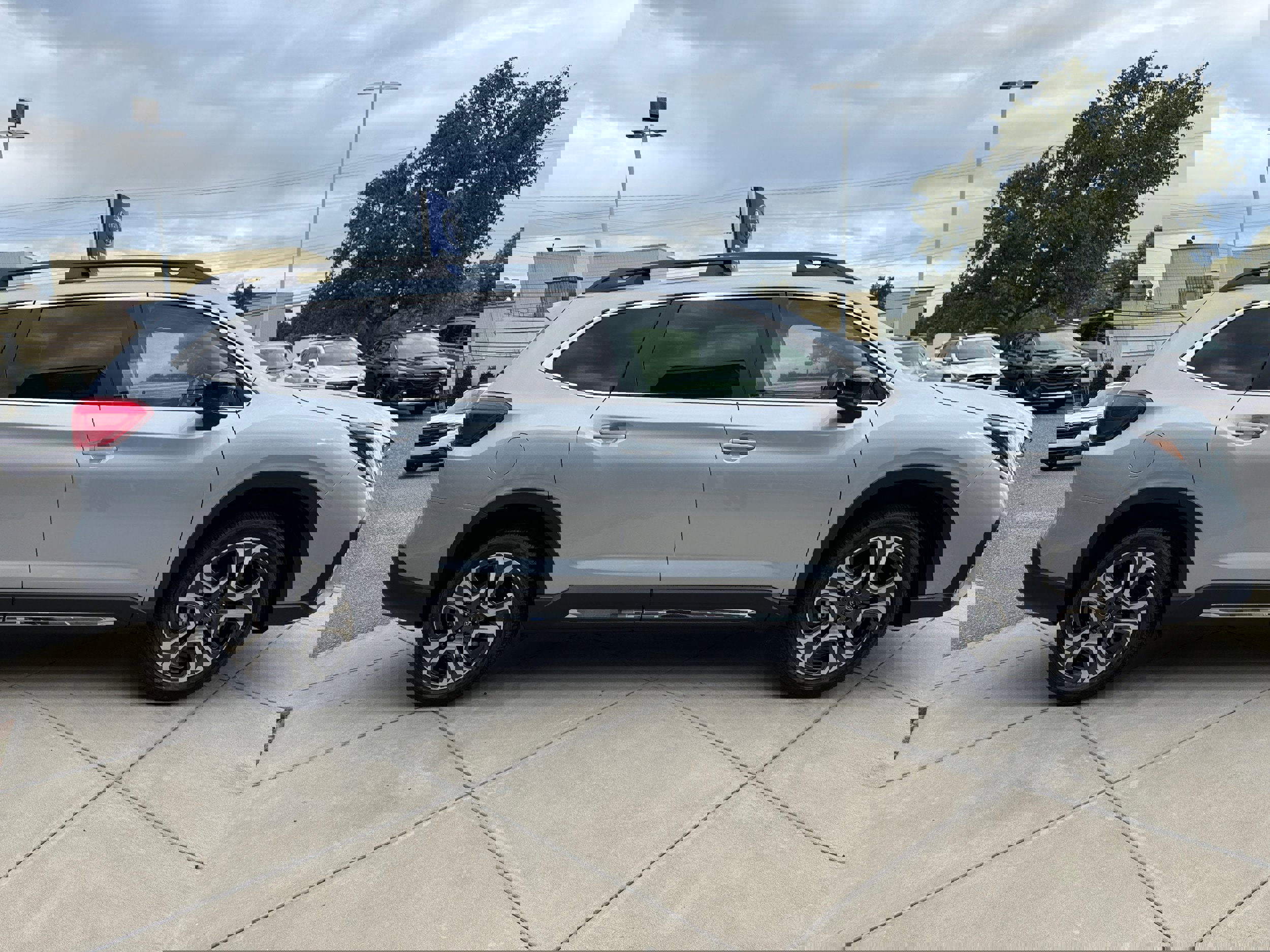 New 2025 Subaru Ascent Limited image 5