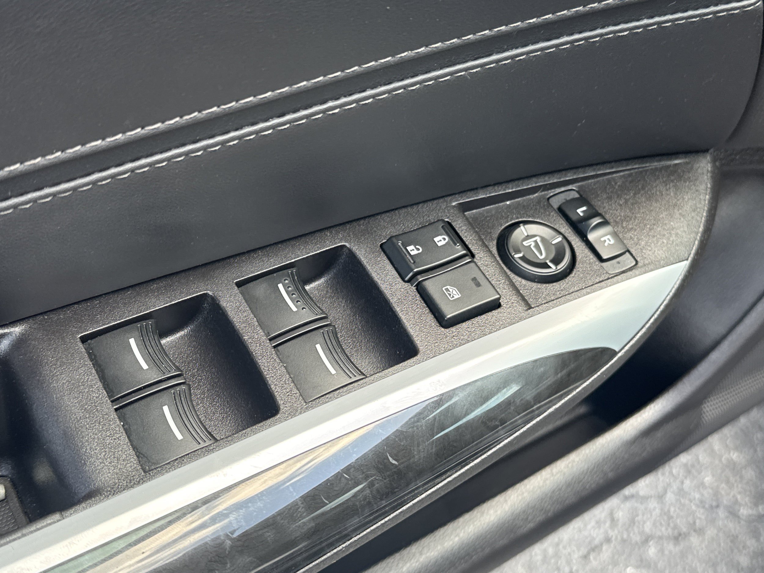 Used 2019 Acura TLX FWD image 22