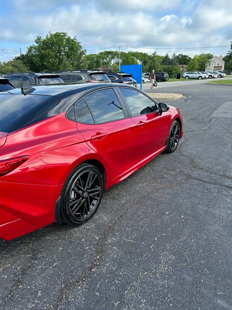 Used 2025 Toyota Camry XSE AWD/4WD image 3