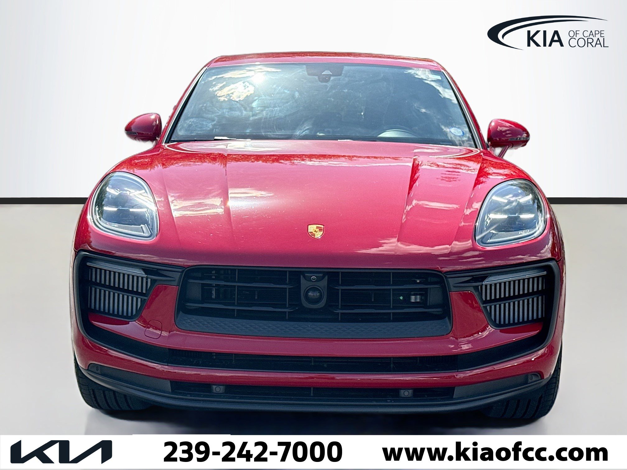 Used 2023 Porsche Macan S image 8